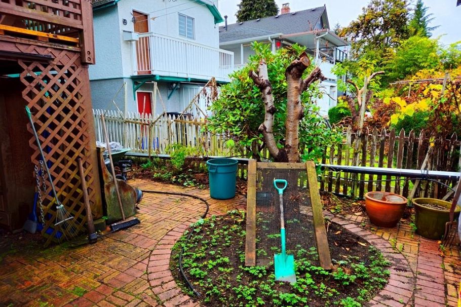1055 E 11th Avenue Vancouver, BC - 31
