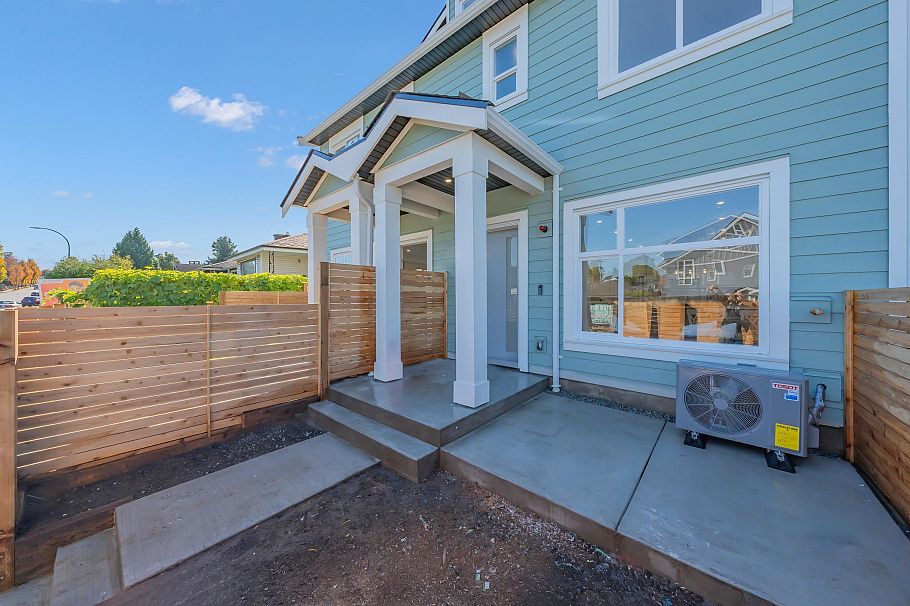 2 4587 Knight Street Vancouver, BC - 27
