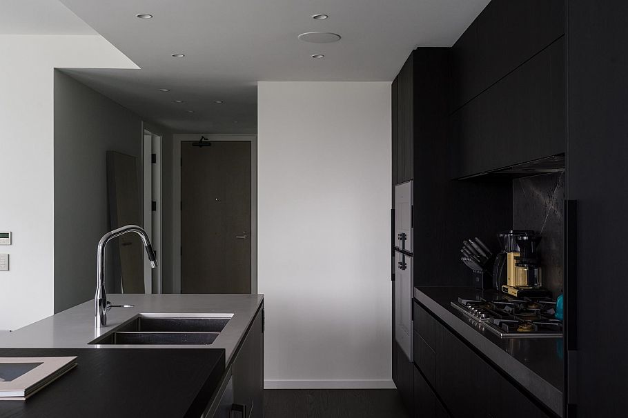 406 1601 Quebec Street Vancouver, BC - 4