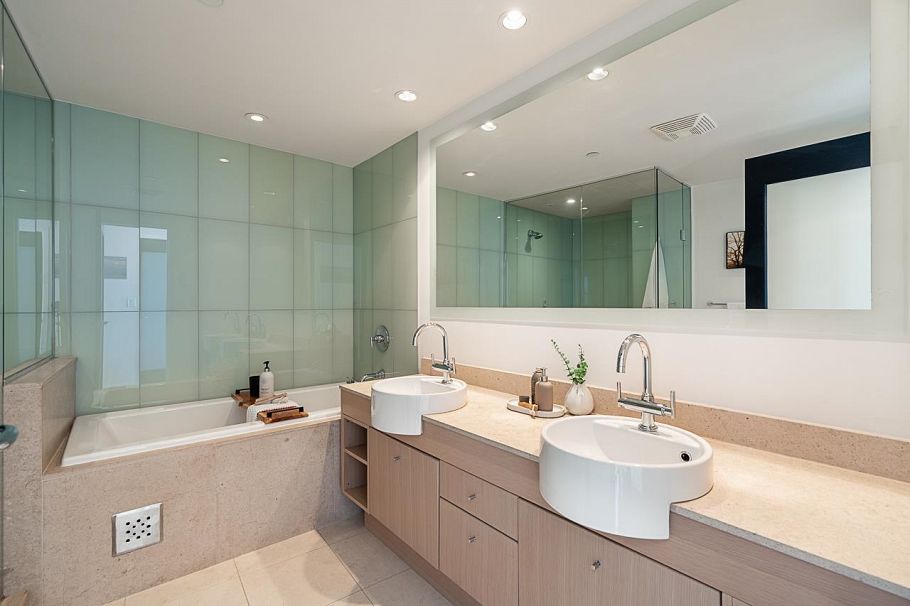 2802 1455 Howe Street Vancouver, BC - 20