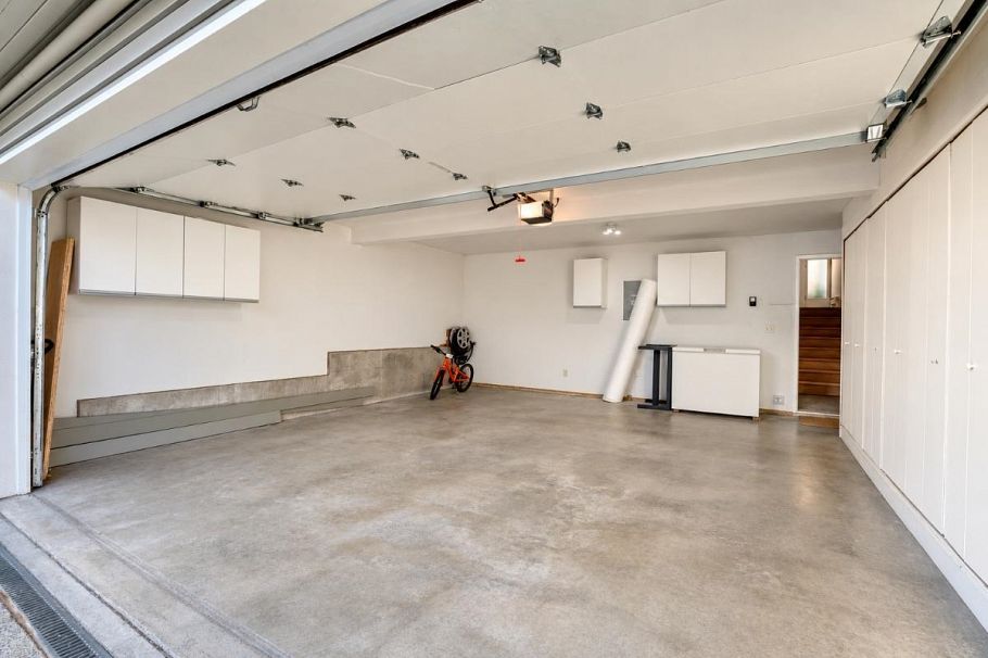 304 223 E Keith Road North Vancouver, BC - 23