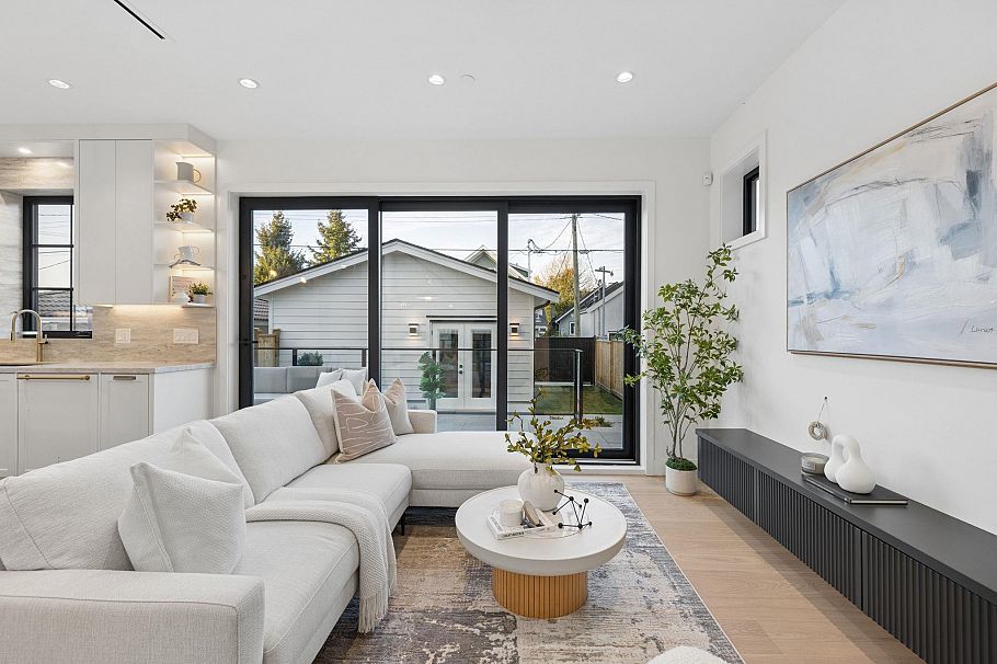2 2733 William Street Vancouver, BC - 2