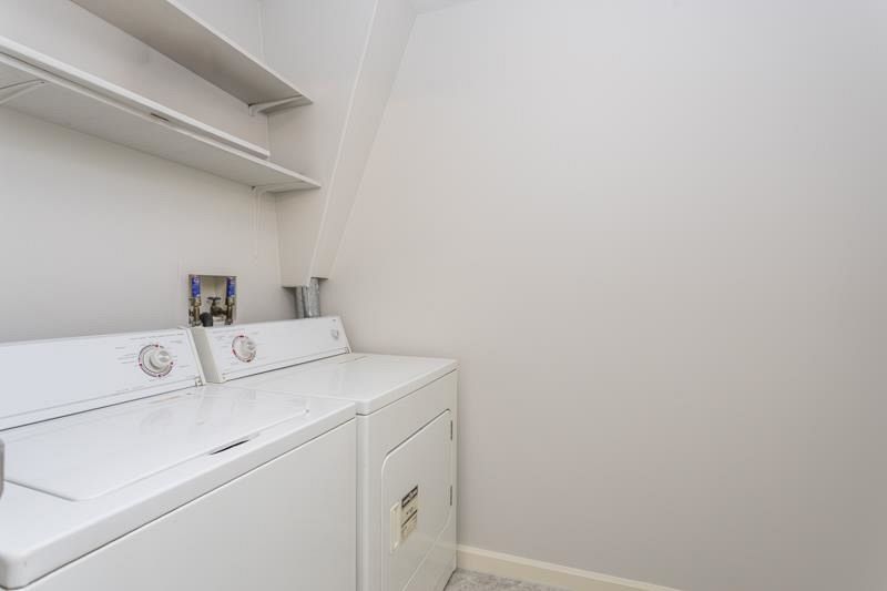 206 137 E 1st Street North Vancouver, BC - 17