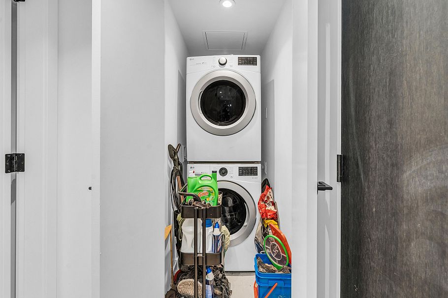 1401 1365 Davie Street Vancouver, BC - 24