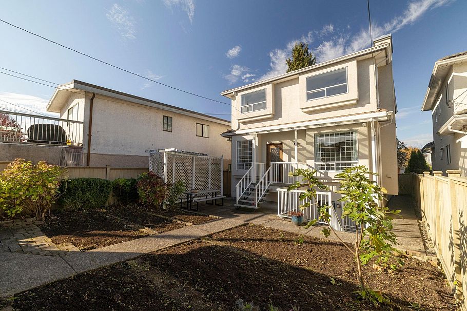 5454 Inverness Street Vancouver, BC - 25