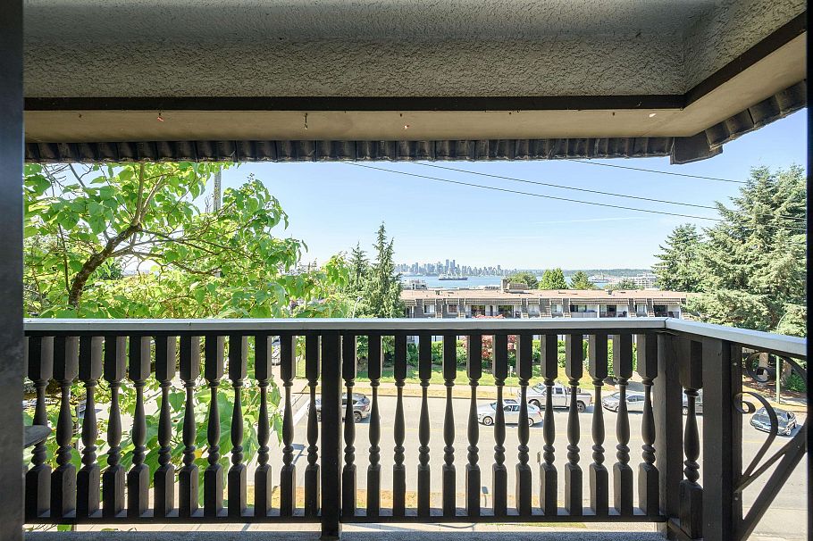 305 310 W 3rd Street North Vancouver, BC - 15