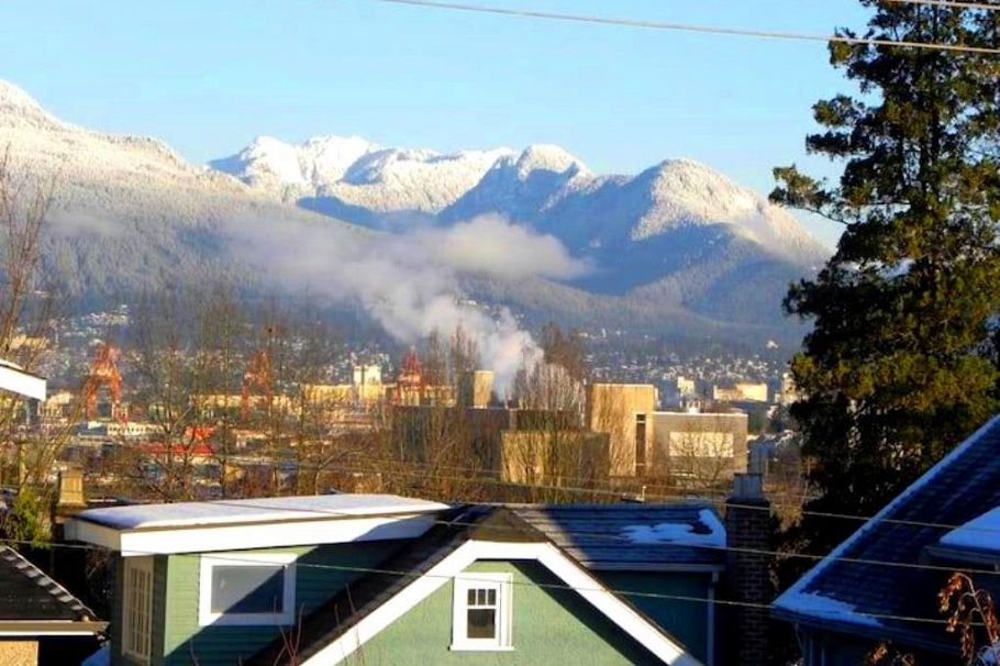 1055 E 11th Avenue Vancouver, BC - 30