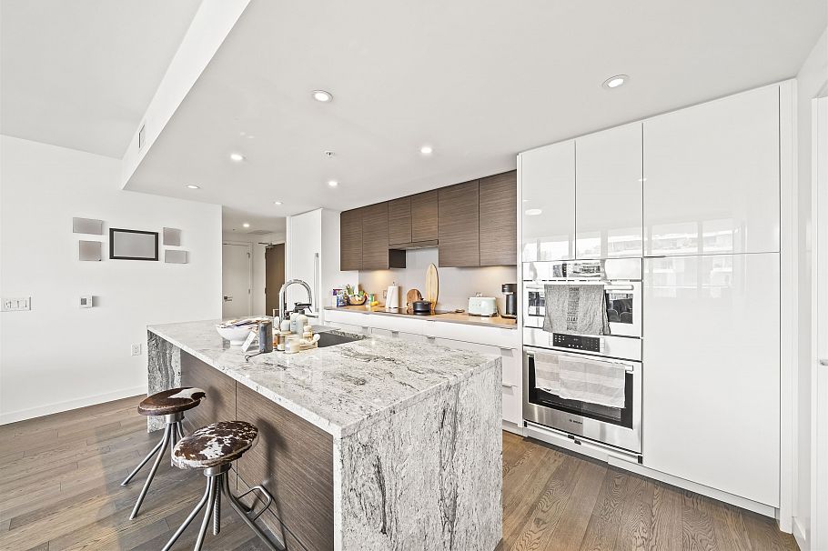 904 1678 Pullman Porter Street Vancouver, BC - 9