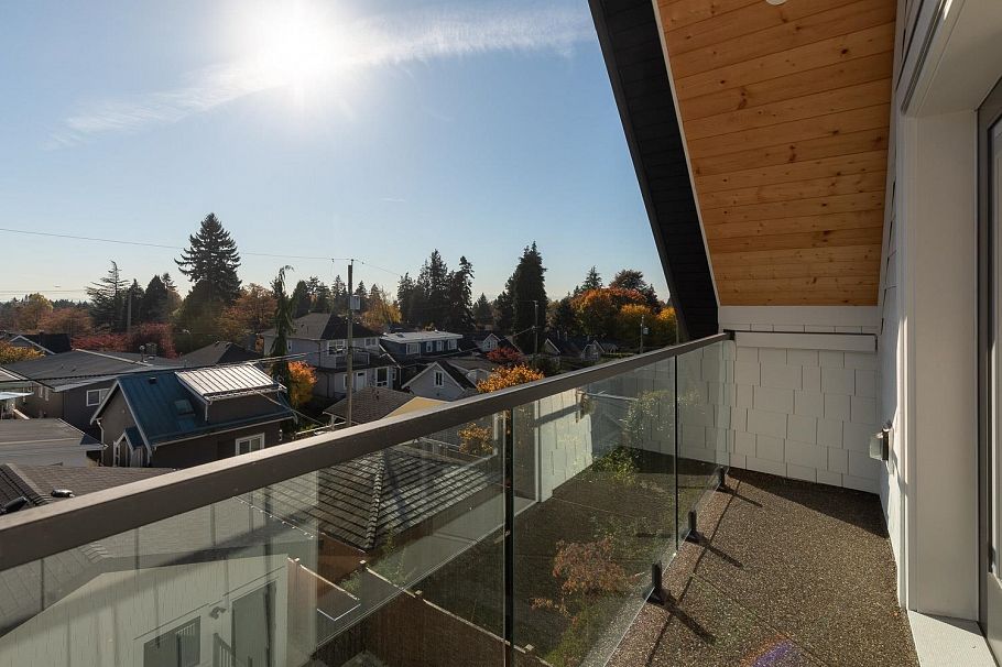 2 2138 W 48th Avenue Vancouver, BC - 24
