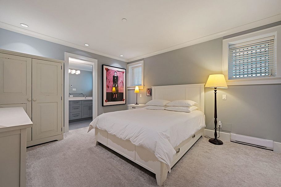 330 W 14th Avenue Vancouver, BC - 26