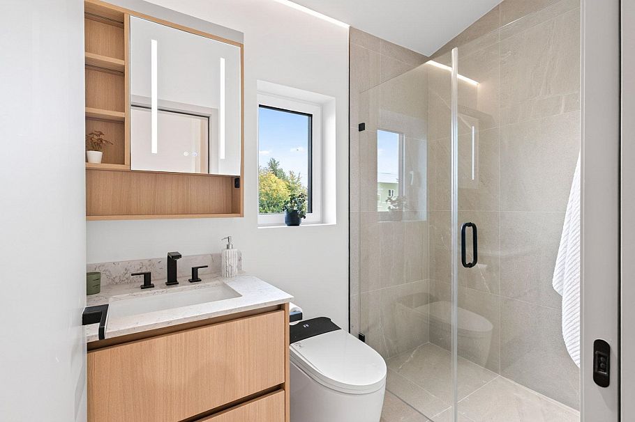 2 3315 W 10th Avenue Vancouver, BC - 15