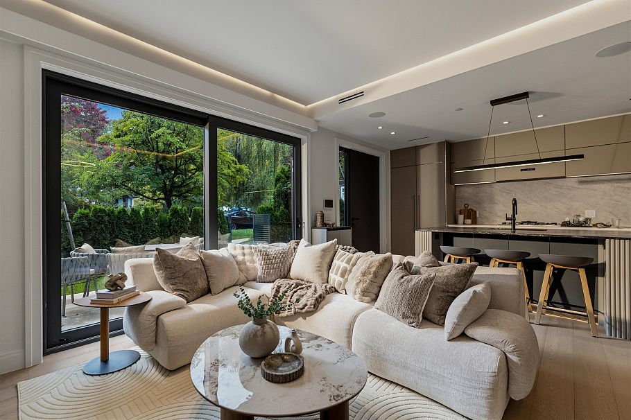 1 1183 W 33rd Avenue Vancouver, BC - 3