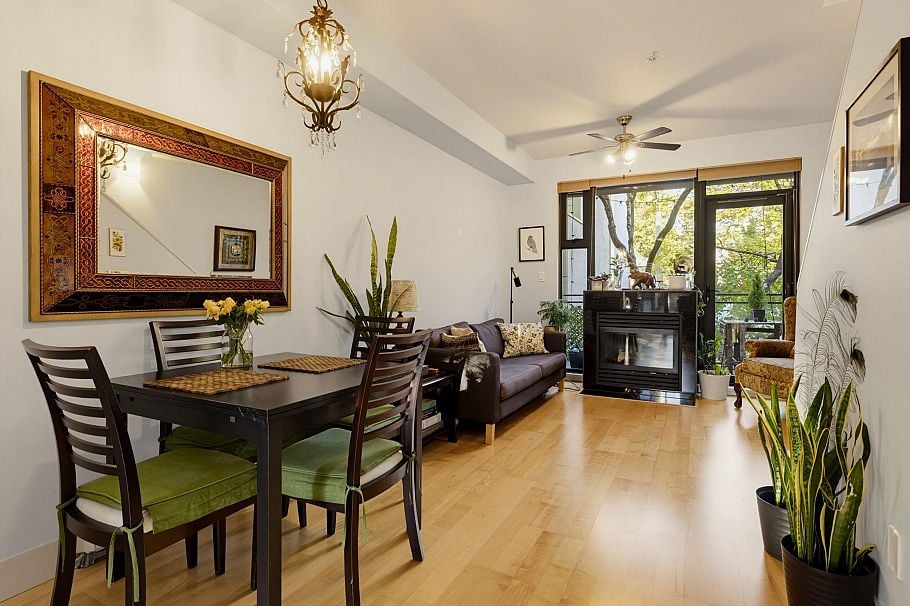 3742 Commercial Street Vancouver, BC - 5