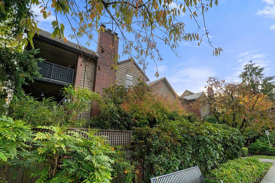 201 101 E 29th Street North Vancouver, BC - 27