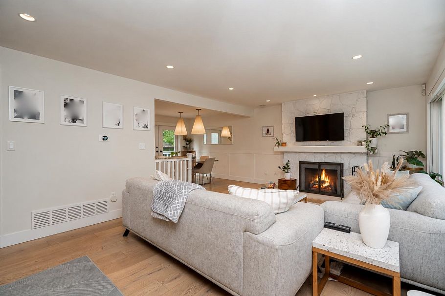 1361 E 15th Street North Vancouver, BC - 5