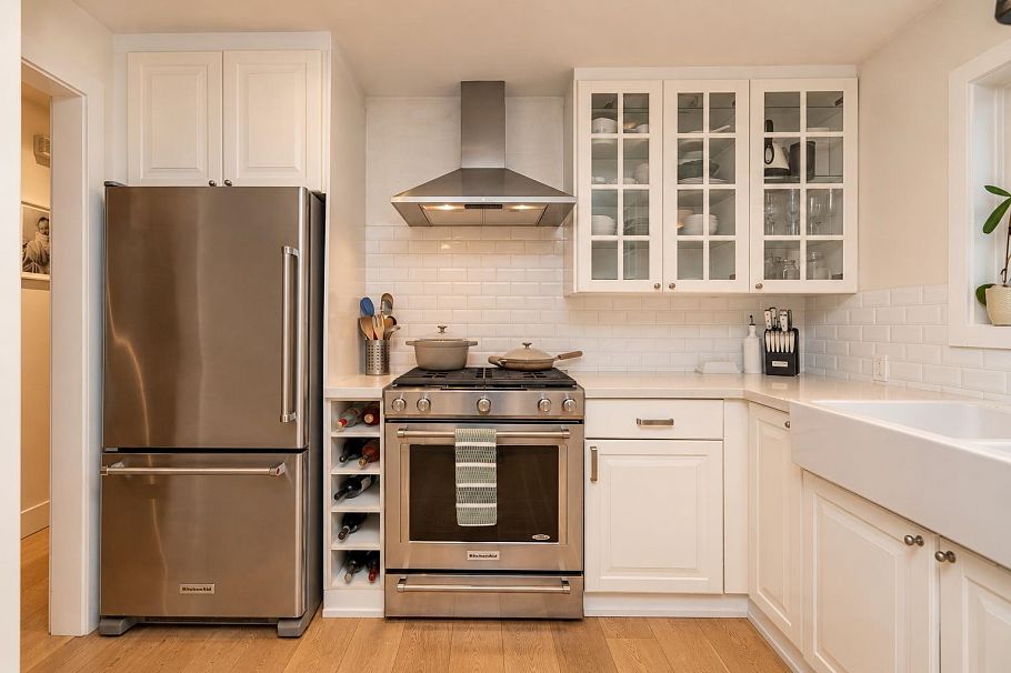 1361 E 15th Street North Vancouver, BC - 11