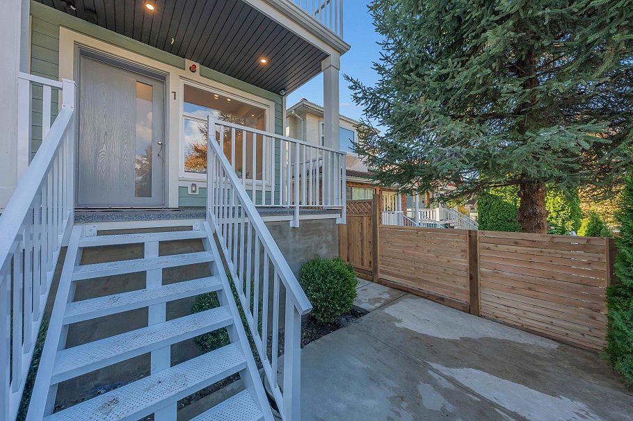 1 2554 Dundas Street Vancouver, BC - 36