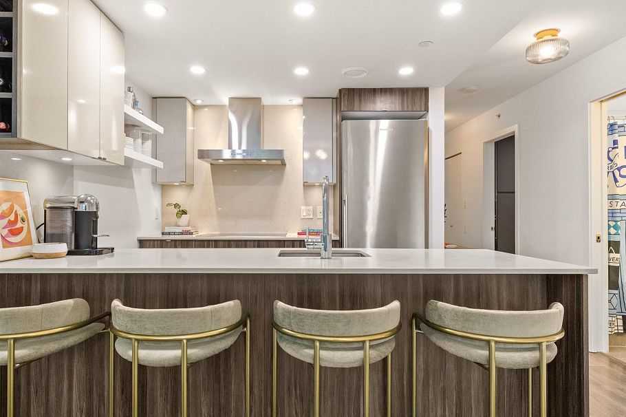 203 1788 Columbia Street Vancouver, BC - 14