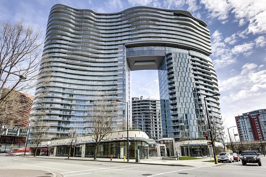 403 89 Nelson Street Vancouver, BC - 1
