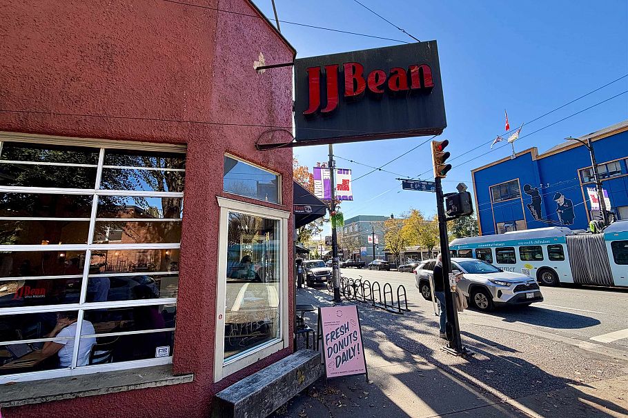 402 1515 E 6th Avenue Vancouver, BC - 28