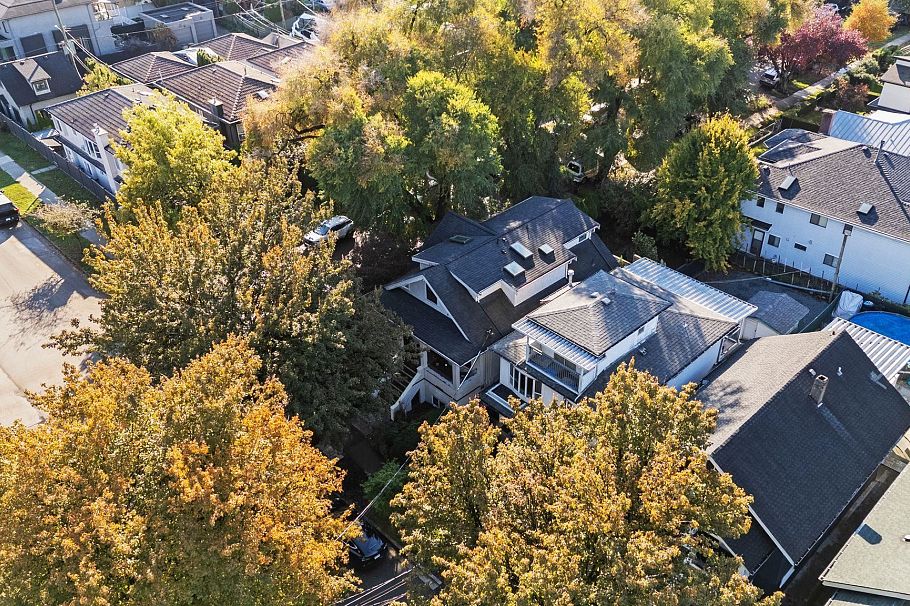 3589 Prince Albert Street Vancouver, BC - 3