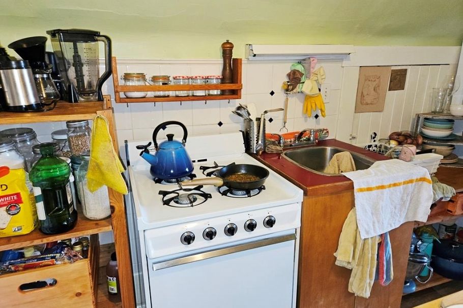 1055 E 11th Avenue Vancouver, BC - 28