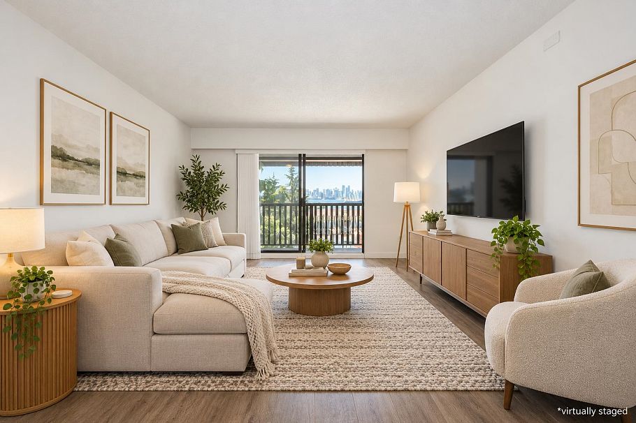 305 310 W 3rd Street North Vancouver, BC - 14