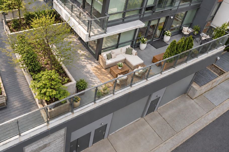 203 1788 Columbia Street Vancouver, BC - 1