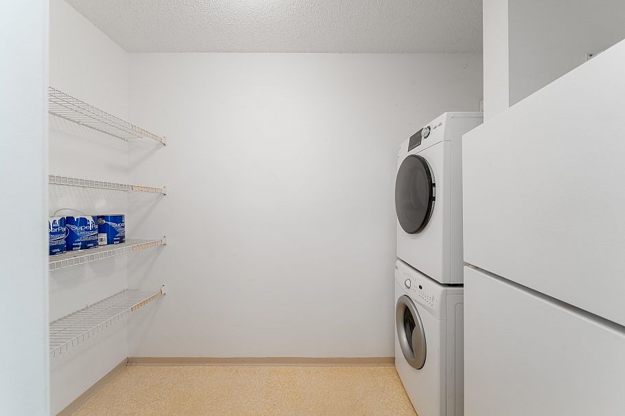 307 1705 Nelson Street Vancouver, BC - 18