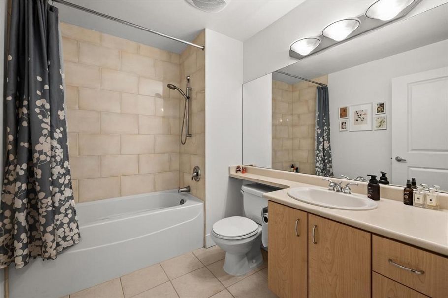 405 120 W 16 Street North Vancouver, BC - 7