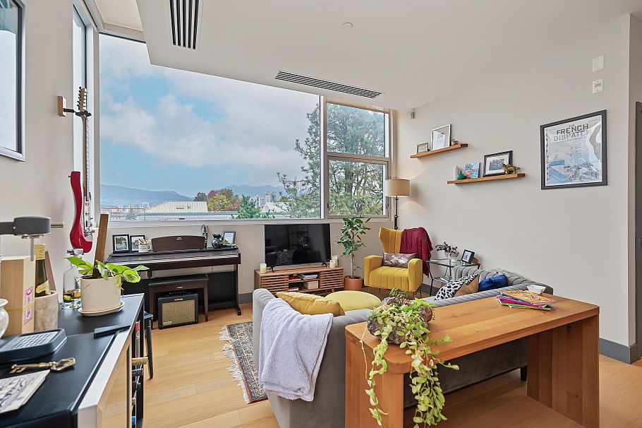 401 1510 W 6th Avenue Vancouver, BC - 3