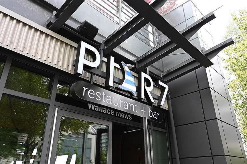 405 120 W 16 Street North Vancouver, BC - 9