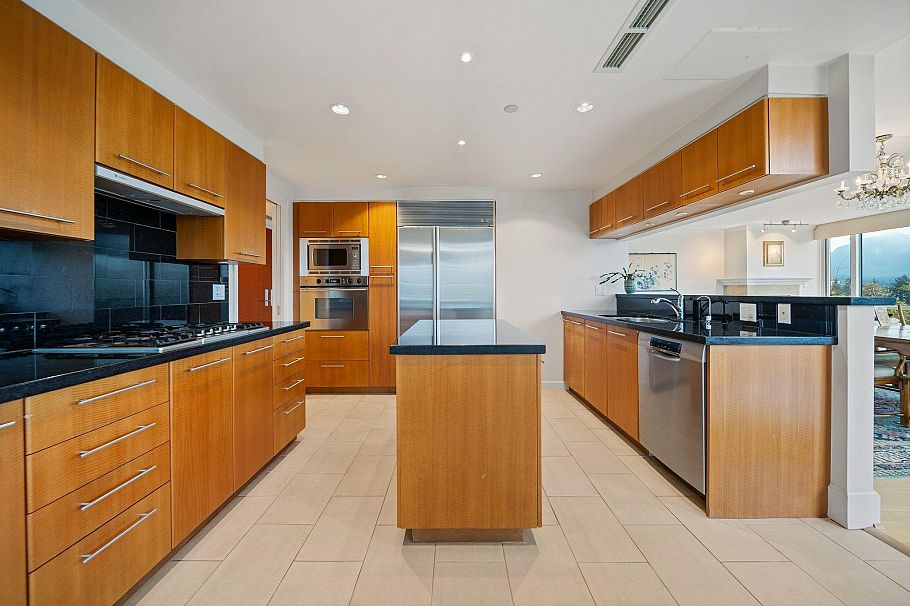 402 323 Jervis Street Vancouver, BC - 17
