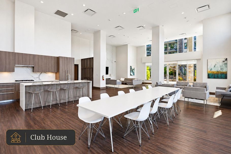 305 2707 Library Lane North Vancouver, BC - 23