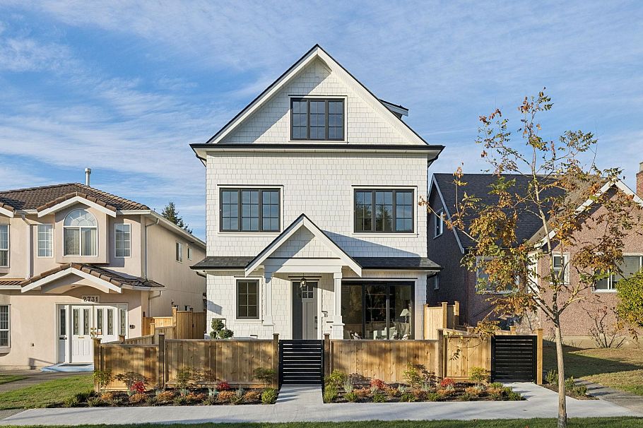 2 2733 William Street Vancouver, BC - 1