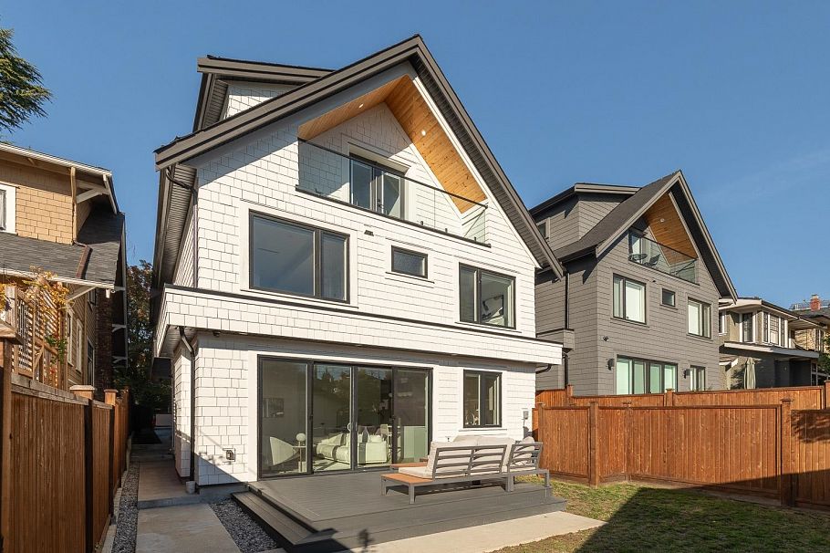 2 2138 W 48th Avenue Vancouver, BC - 29