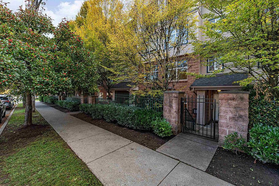 5688 Wessex Street Vancouver, BC - 1