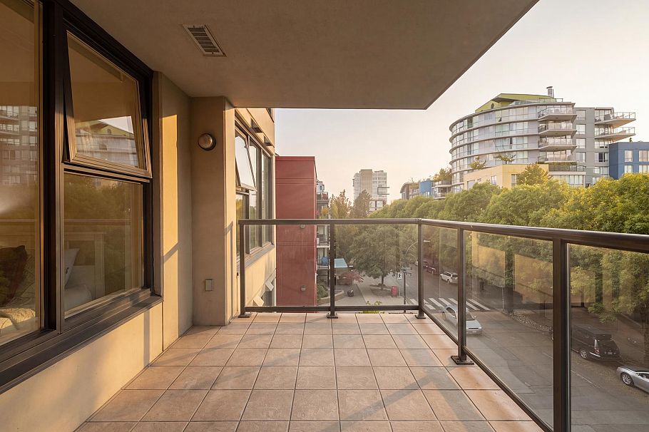 404 1428 W 6th Avenue Vancouver, BC - 7