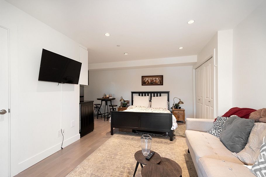 2867 Panorama Drive North Vancouver, BC - 27
