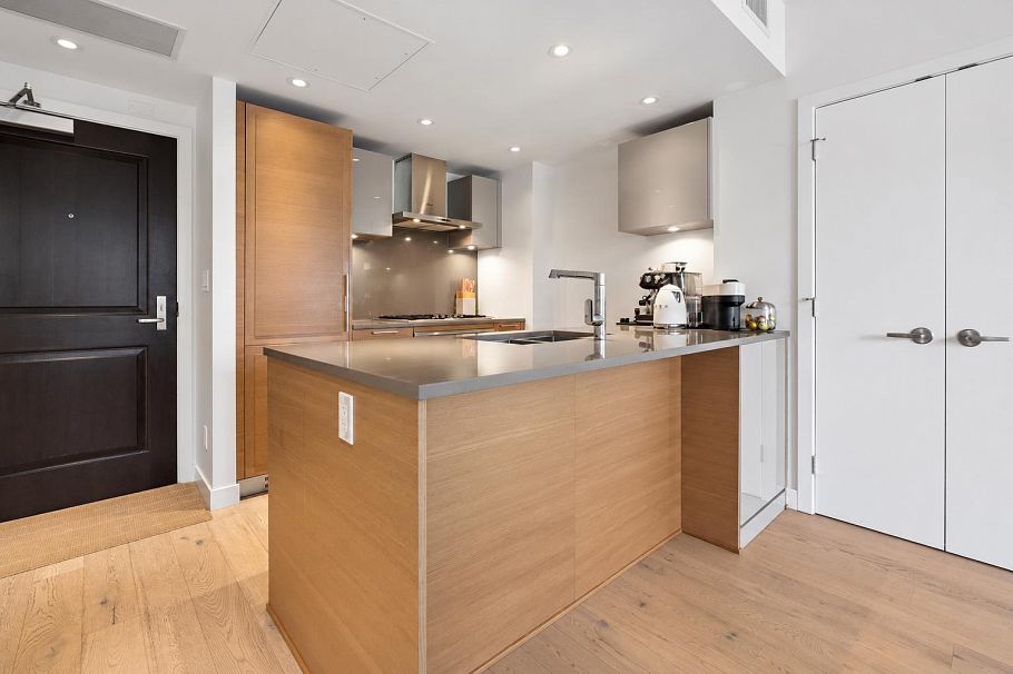 310 1515 Atlas Lane Vancouver, BC - 6