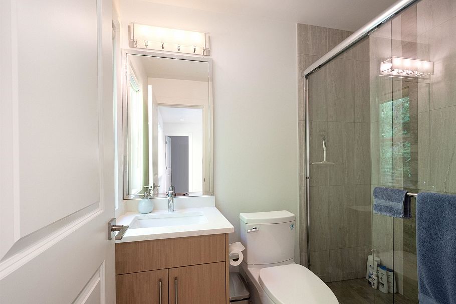 2867 Panorama Drive North Vancouver, BC - 21