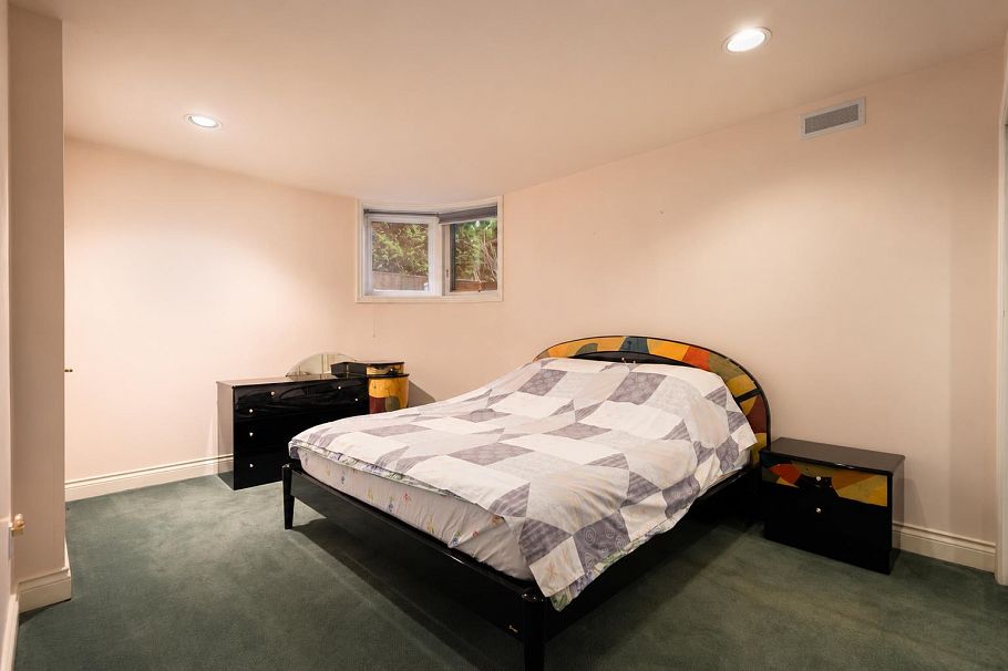1277 W King Edward Avenue Vancouver, BC - 31