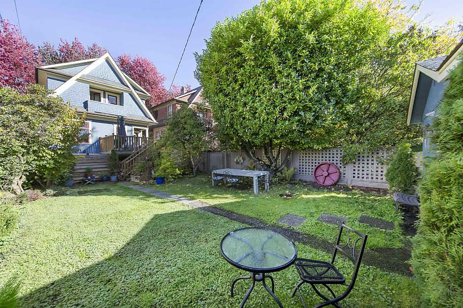 2580 Cambridge Street Vancouver, BC - 40