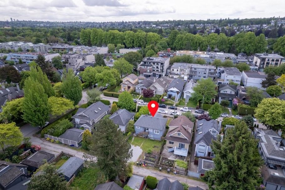 3425 W 8th Avenue Vancouver, BC - 30