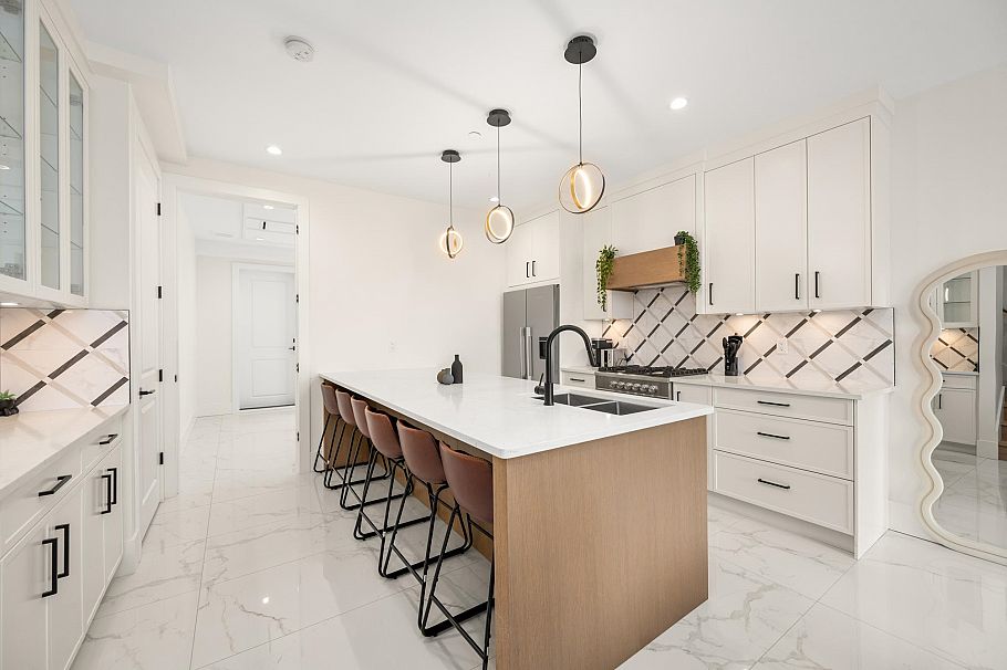 1371 E 63rd Avenue Vancouver, BC - 10