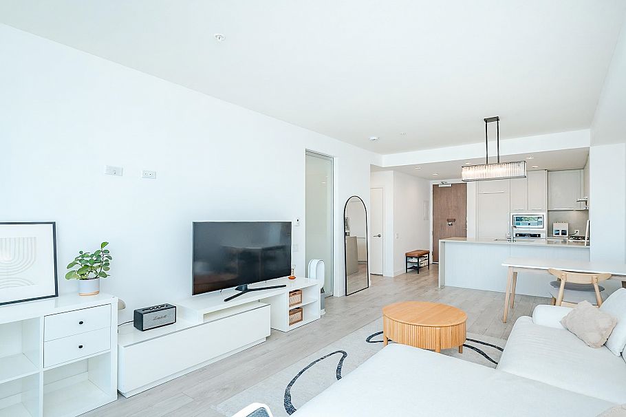 602 6677 Cambie Street Vancouver, BC - 11
