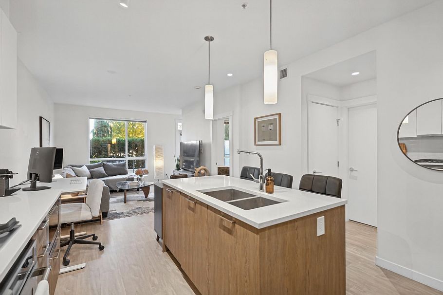 110 625 E 3rd Street North Vancouver, BC - 15