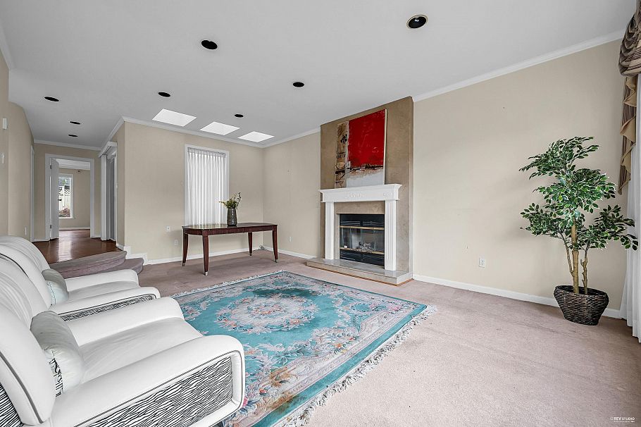 1945 W 44th Avenue Vancouver, BC - 5