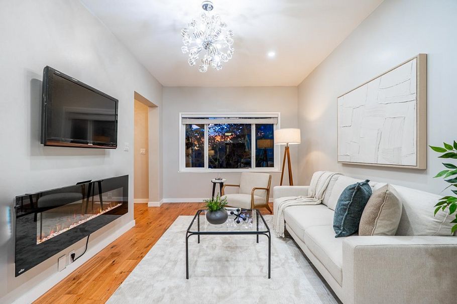 3754 Inverness Street Vancouver, BC - 9