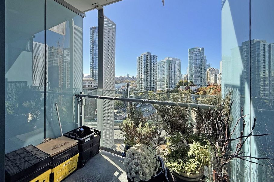 987 87 Nelson Street Vancouver, BC - 14